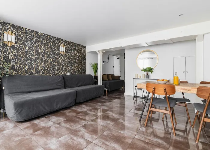 2 Pieces Buttes Chaumont Parfait Pour Famille Paris
